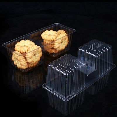 La pomme frite ébrèche l'emballage en plastique de plateau faisant la machine fournisseur